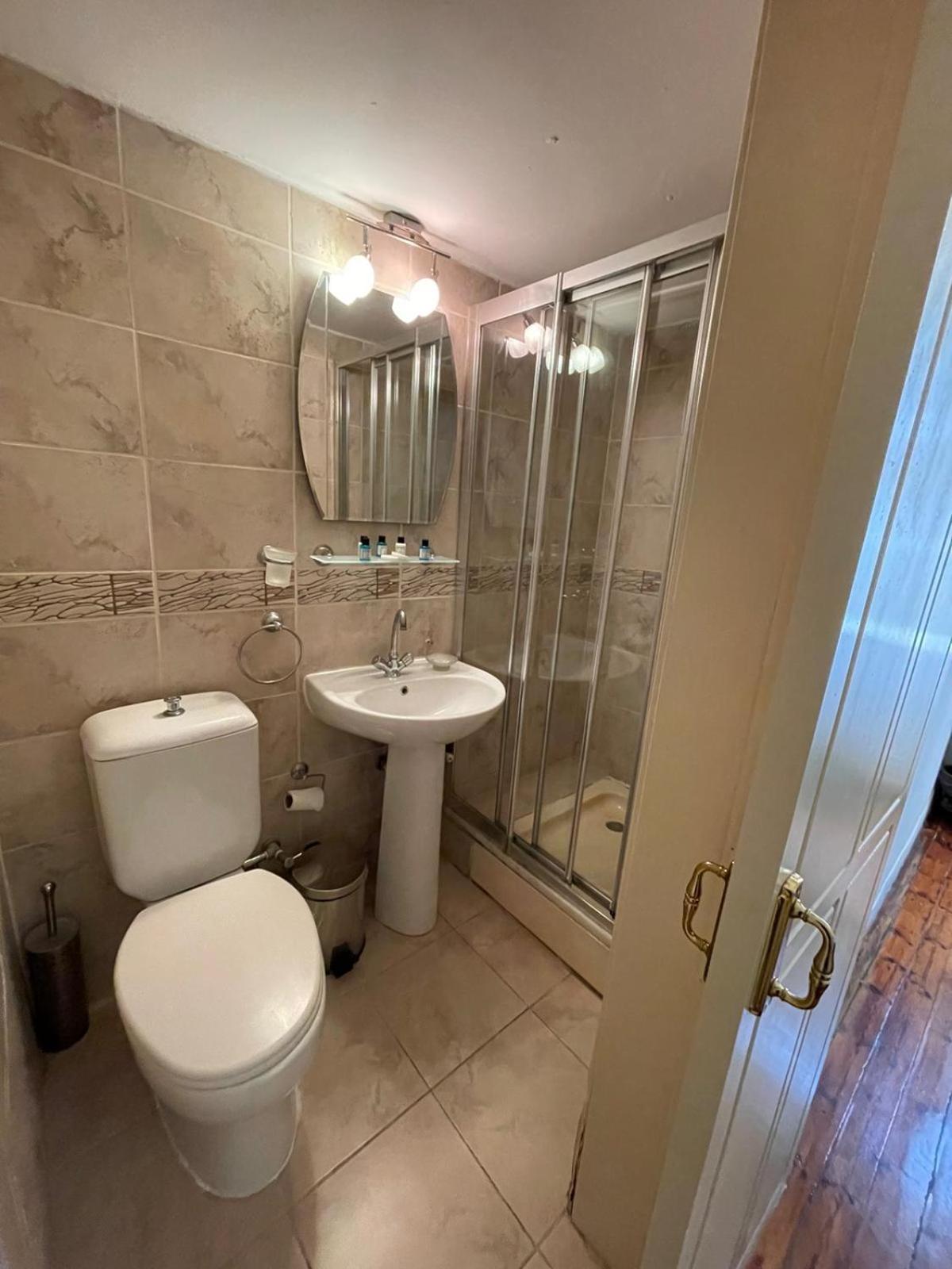 Deniz Konak Boutique Hotel Кирения Экстерьер фото