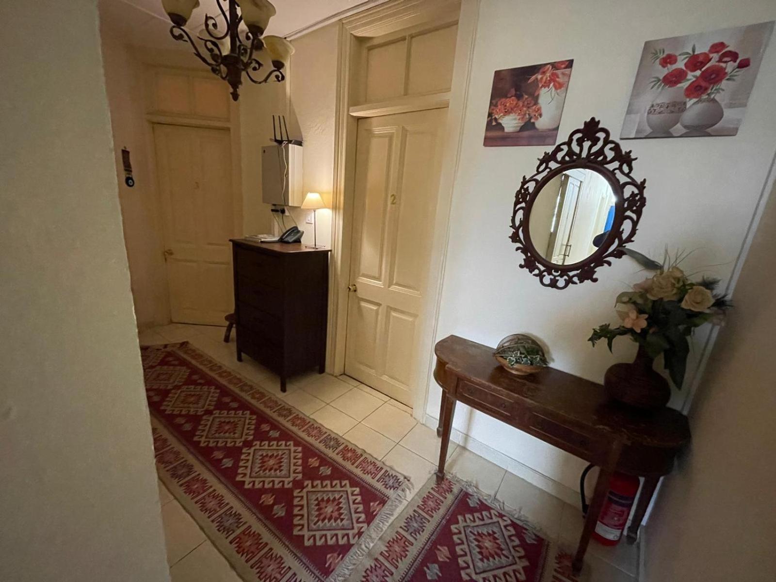 Deniz Konak Boutique Hotel Кирения Экстерьер фото